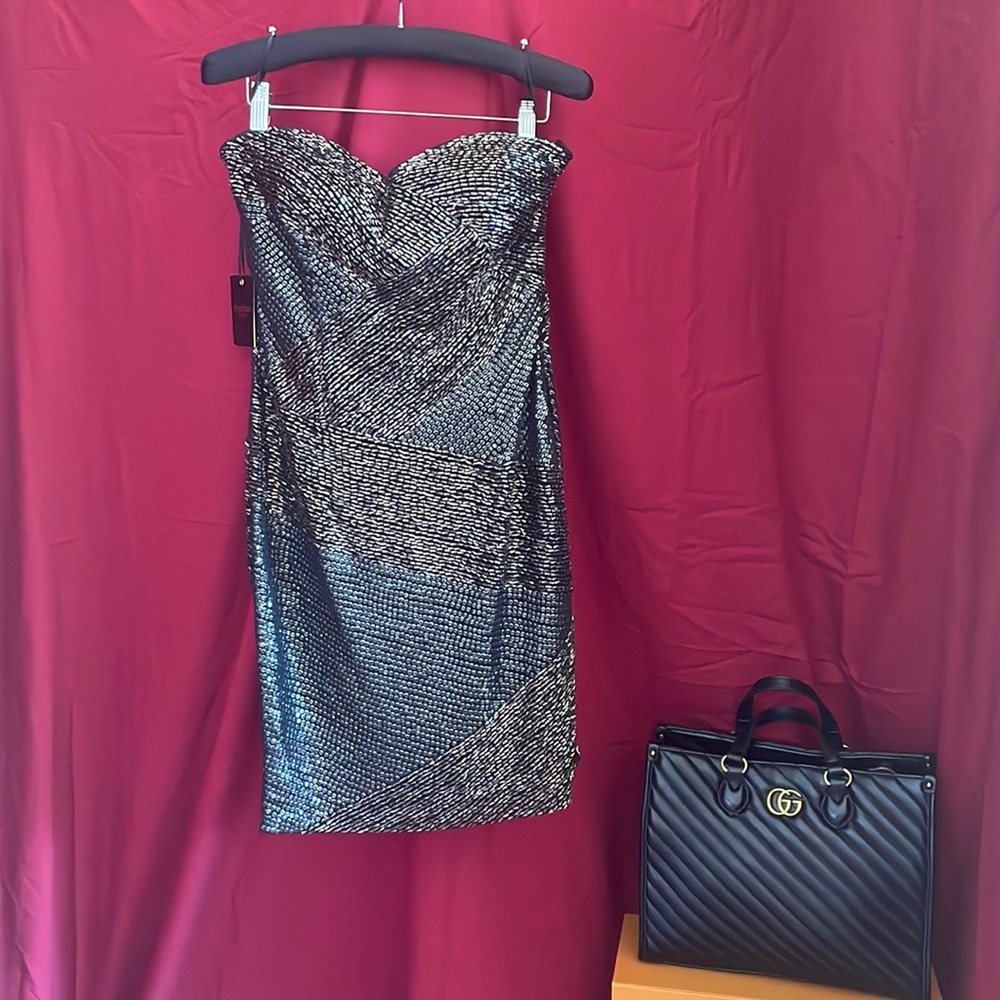 Bebe Gold Collection. Cocktail dress 👗. Make an offer!